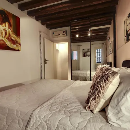 Apartment I Quattro Mori By Wonderful Italy Venice